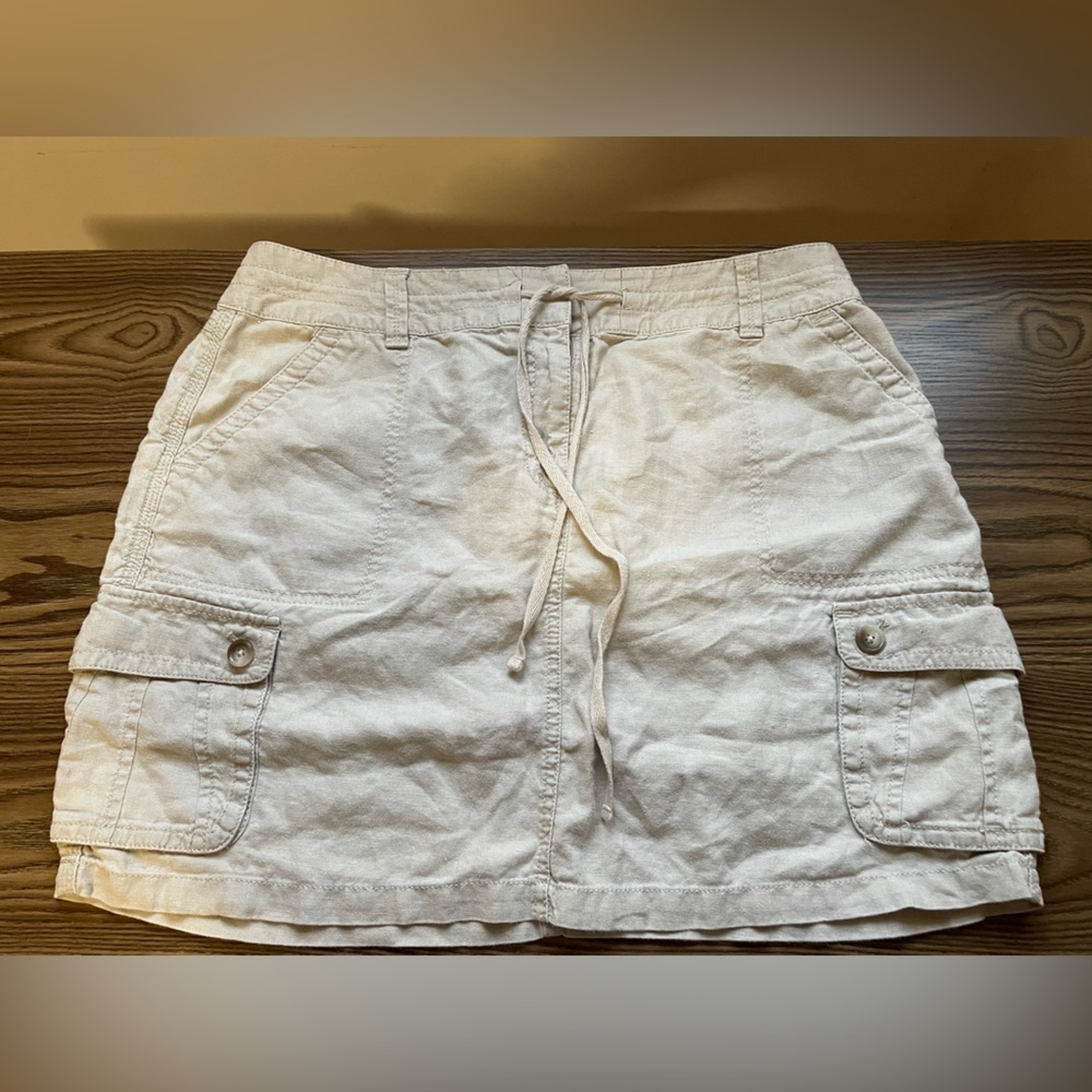 Ann Taylor 100% linen skirt in a nice neutral color size 14​